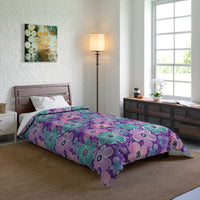 Floral Oasis Comforter, Botanical Bedspread, Cozy Bedroom Decor, Flower Pattern Quilt, Ideal for Spring Celebrations