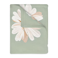 Velveteen Microfiber Blanket, White Daisies on Green - Floral Throw, Botanical Home Decor, Cozy Bedding, Gift for Nature Lovers, Double