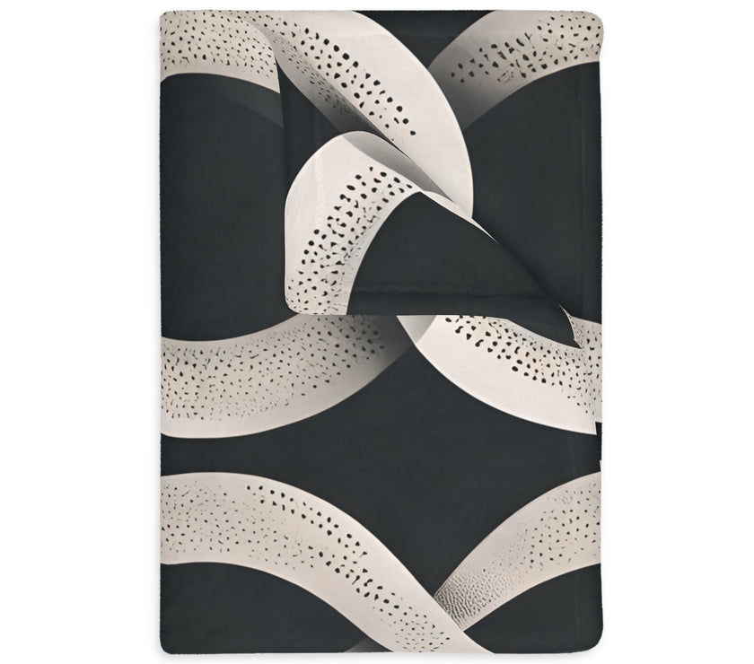Black and White Wavey Pattern Velveteen Microfiber Blanket (Two-sided print)