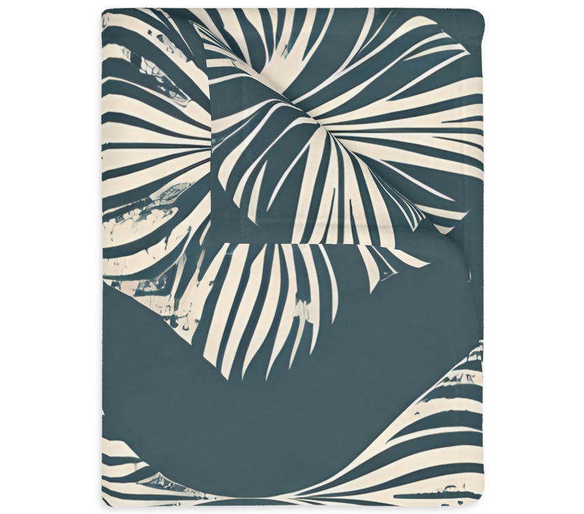 Green and White Pattern Velveteen Microfiber Blanket (Two-sided print)
