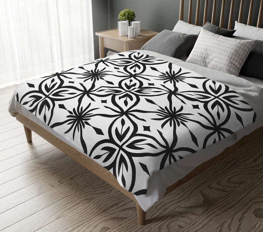 Black and White Pattern Velveteen Microfiber Blanket (Two-sided print)