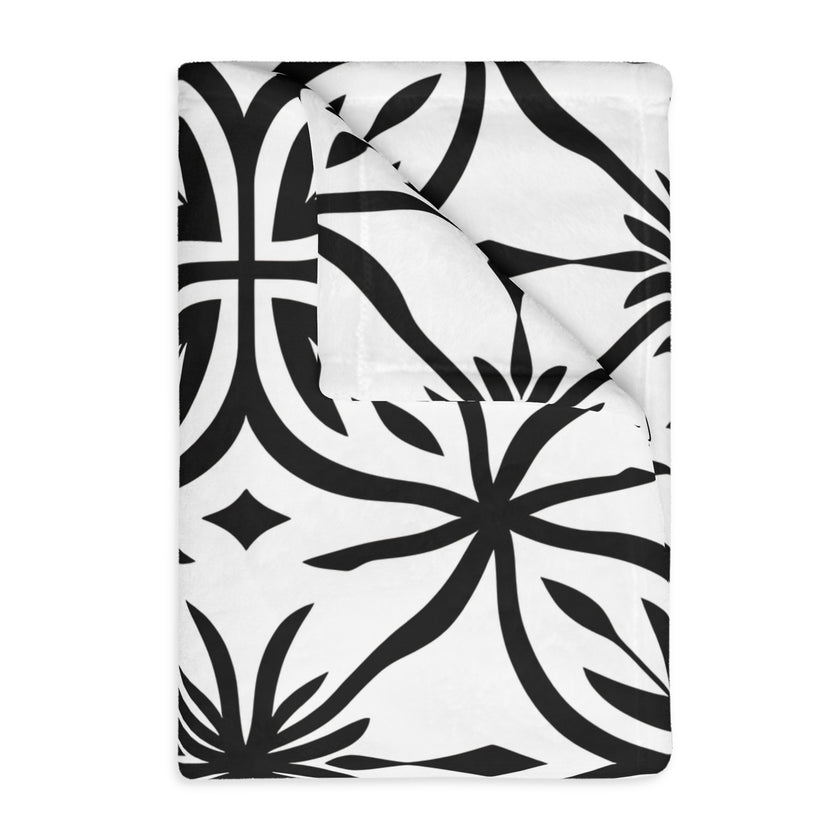 Black and White Pattern Velveteen Microfiber Blanket (Two-sided print)