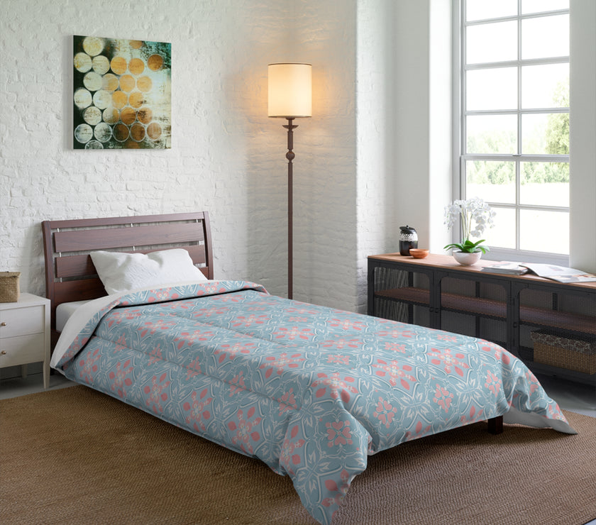 Floral Pattern Comforter | Cozy Bedroom Decor, Lightweight Bedding, Boho Chic Style, Spring Refresh, Housewarming Gift