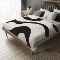 Black and White Velveteen Microfiber Blanket (Two-sided print)