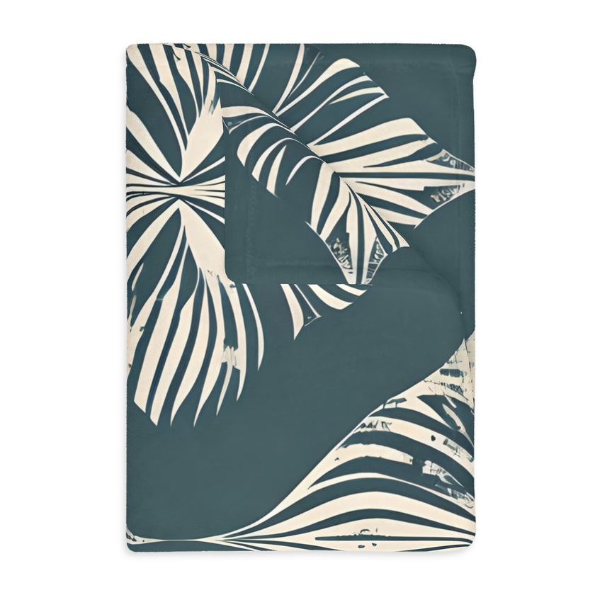 Green and White Pattern Velveteen Microfiber Blanket (Two-sided print)