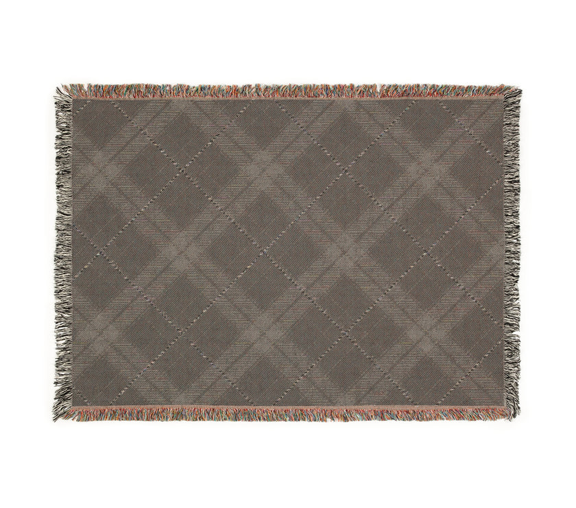 Cozy Woven Blanket with Plaid Design, Perfect for Home Decor, Blanket for Chilly Evenings, Blanket Gift for Friends, Indoor and Outdoor Use