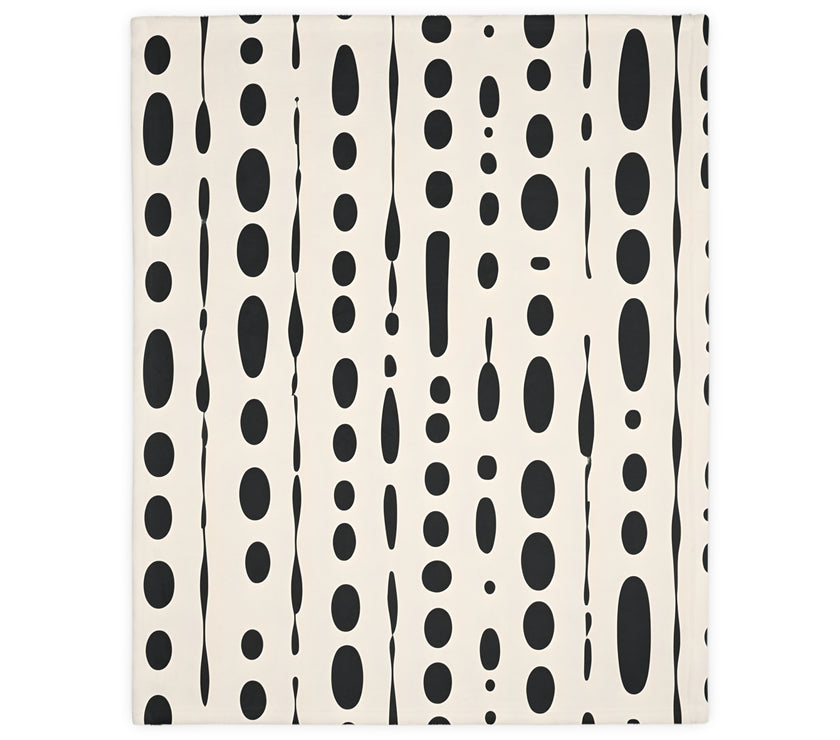 Black and White Dotted Velveteen Microfiber Blanket (Two-sided print)
