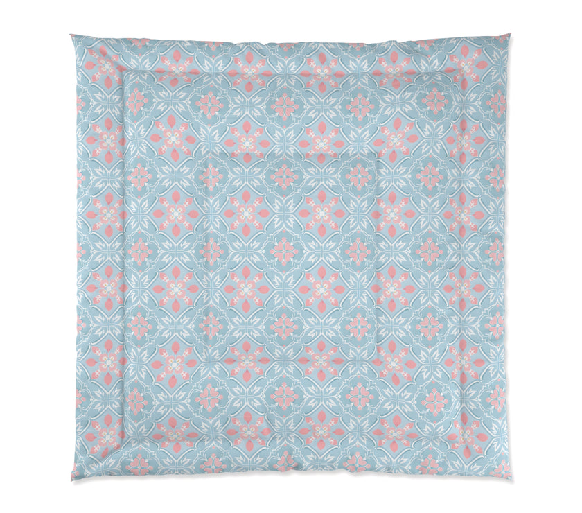 Floral Pattern Comforter | Cozy Bedroom Decor, Lightweight Bedding, Boho Chic Style, Spring Refresh, Housewarming Gift