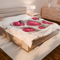 Velveteen Plush Blanket - Pink Heart Plush Blanket, Soft Throw Blanket, Heart Pattern Bedding, Cozy Fleece Blanket, Valentine's Day Gift