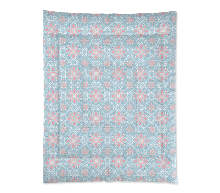 Floral Pattern Comforter | Cozy Bedroom Decor, Lightweight Bedding, Boho Chic Style, Spring Refresh, Housewarming Gift