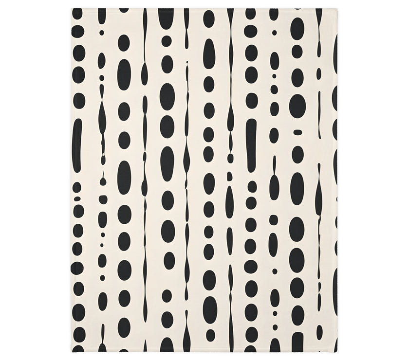 Black and White Dotted Velveteen Microfiber Blanket (Two-sided print)