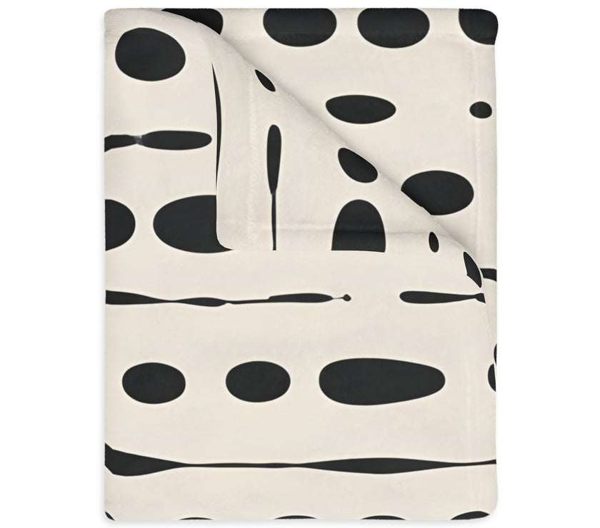 Black and White Dotted Velveteen Microfiber Blanket (Two-sided print)