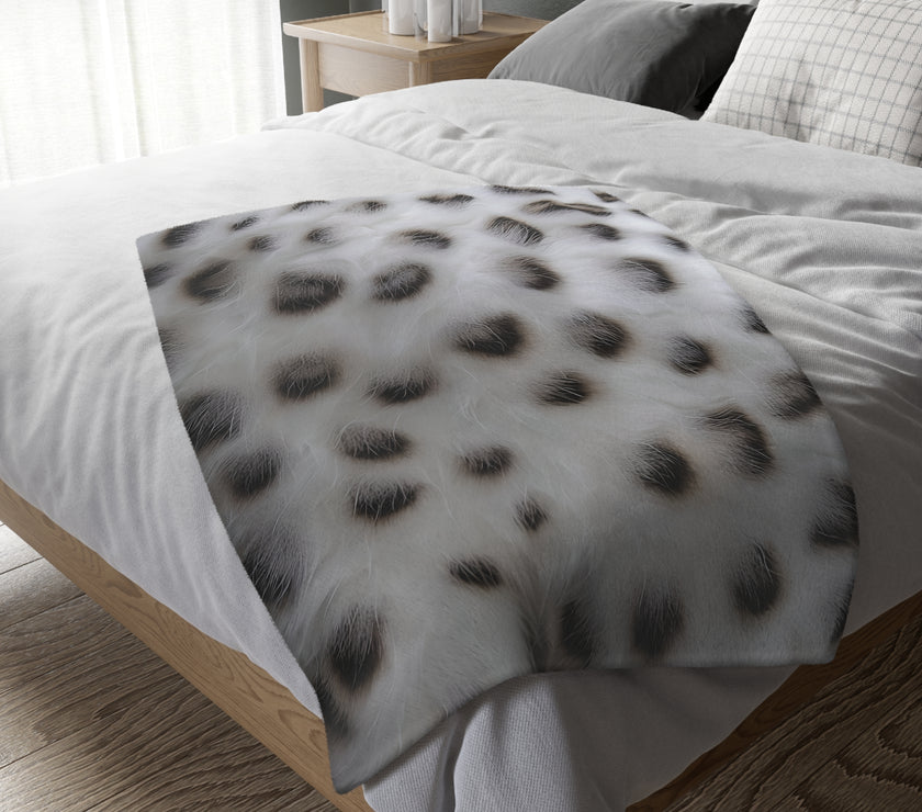 Black and White Animal Print Velveteen Microfiber Blanket (Two-sided print)