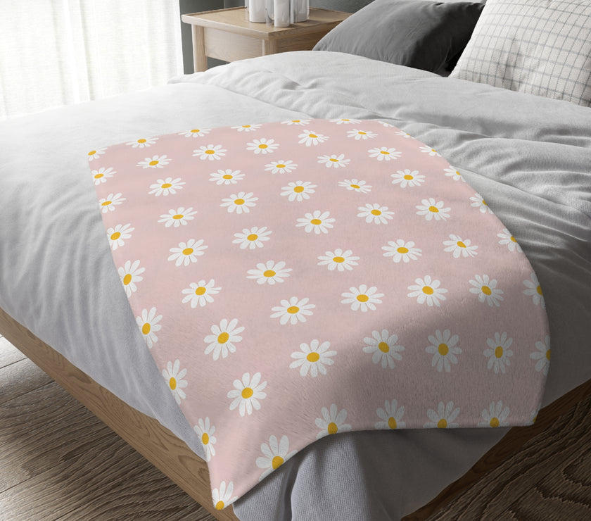 Velveteen Microfiber Blanket, White Daises on Pink Floral Throw, Soft Fleece Bedding, Cozy Couch Decoration, Home Decor Gift, Lightweight
