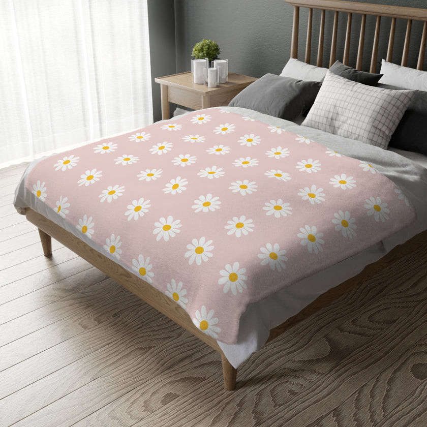 Velveteen Microfiber Blanket, White Daises on Pink Floral Throw, Soft Fleece Bedding, Cozy Couch Decoration, Home Decor Gift, Lightweight