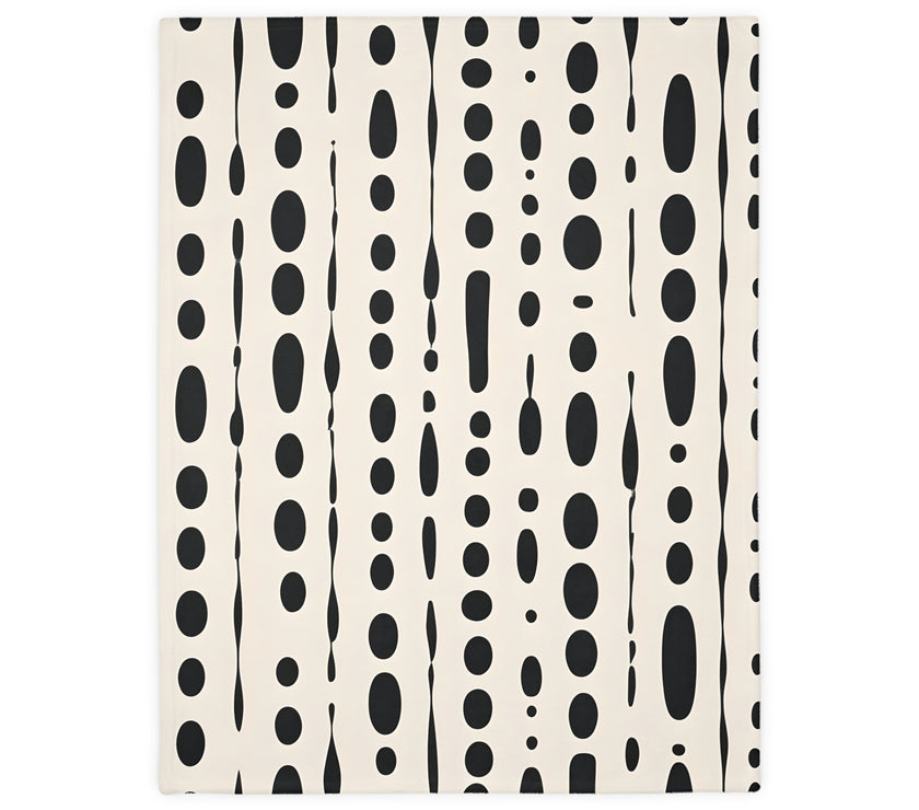 Black and White Dotted Velveteen Microfiber Blanket (Two-sided print)