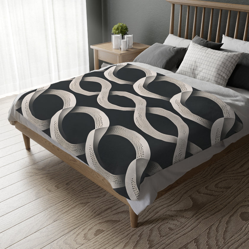 Black and White Wavey Pattern Velveteen Microfiber Blanket (Two-sided print)
