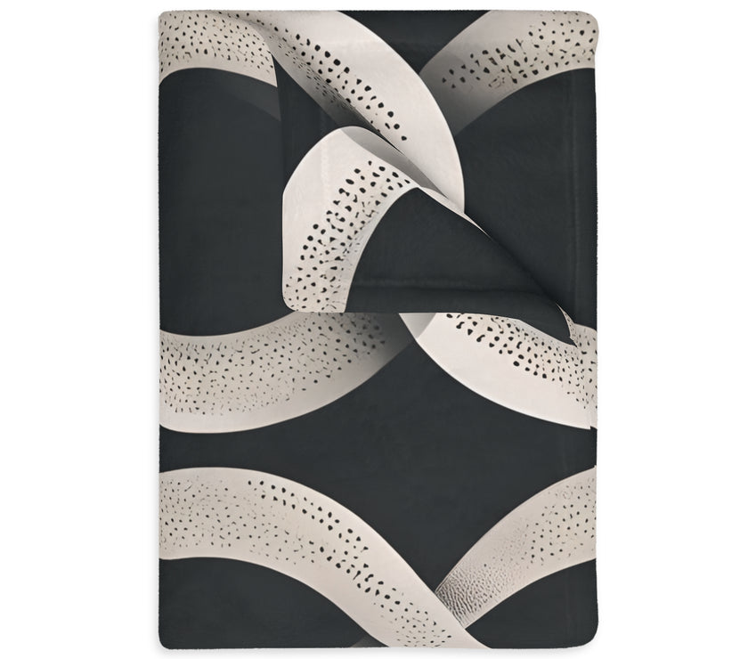 Black and White Wavey Pattern Velveteen Microfiber Blanket (Two-sided print)