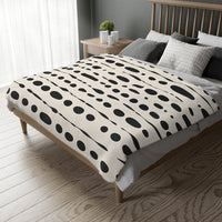 Black and White Dotted Velveteen Microfiber Blanket (Two-sided print)