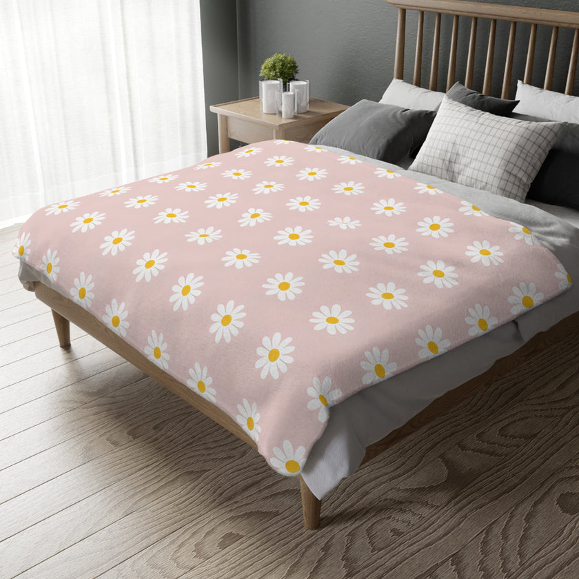 Velveteen Microfiber Blanket, White Daises on Pink Floral Throw, Soft Fleece Bedding, Cozy Couch Decoration, Home Decor Gift, Lightweight