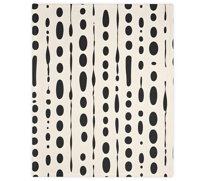Black and White Dotted Velveteen Microfiber Blanket (Two-sided print)