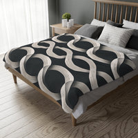 Black and White Wavey Pattern Velveteen Microfiber Blanket (Two-sided print)