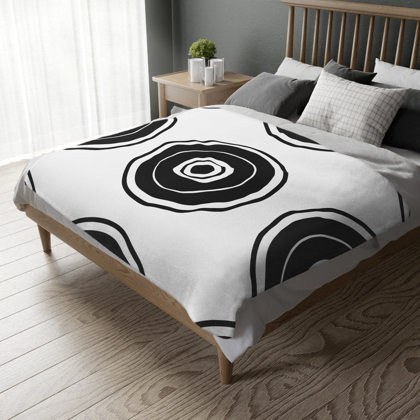 Black and white Circle Pattern Velveteen Microfiber Blanket (Two-sided print)