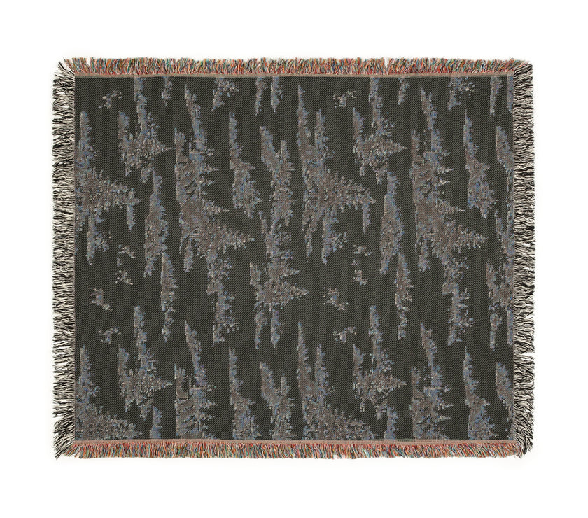 Cozy Woven Blanket for Nature Lovers, Perfect for Home Decor, Camping, Picnics, Gifts, and Cozy Nights