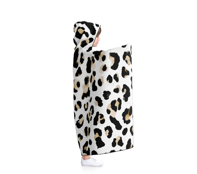 Cozy Leopard Hooded Blanket, Perfect for Snuggling, Movie Nights, Home Decor, Gift for Animal Lovers, Winter Comfort